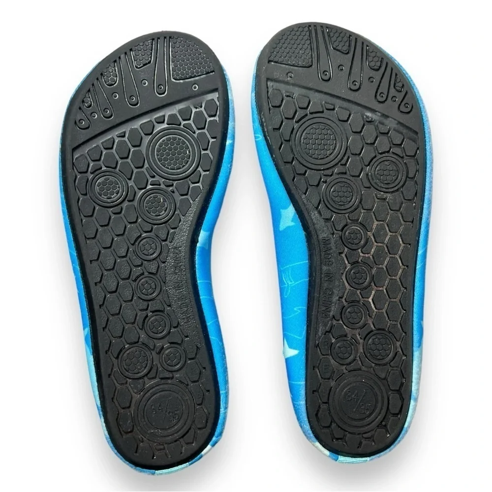 Kids Water Shoes Blue Dolphin Size 2.5-4 Big Kid